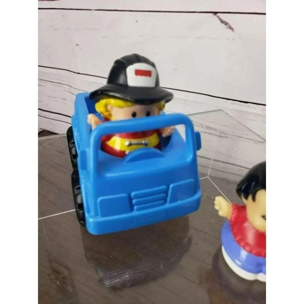 fisher price little people asian‎ boy little girl fireman with blue car